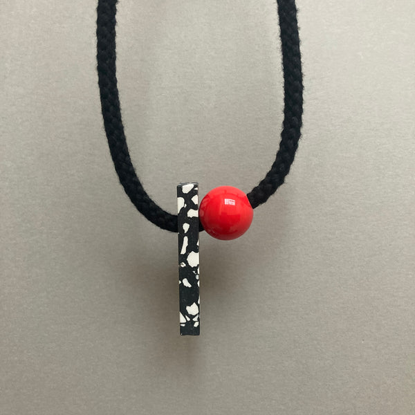 one-off necklace speckled and red